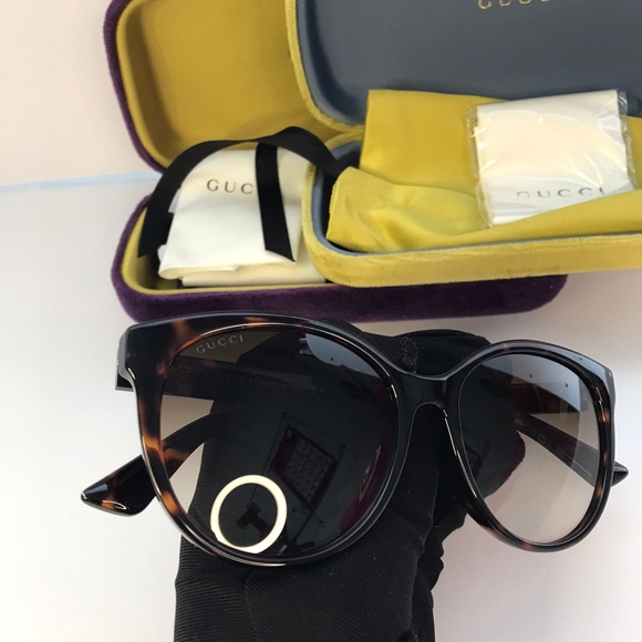 GUCCI GG0636SK 002 round Gucci sunglass comes in a dark havana frame with - Picture 6 of 11